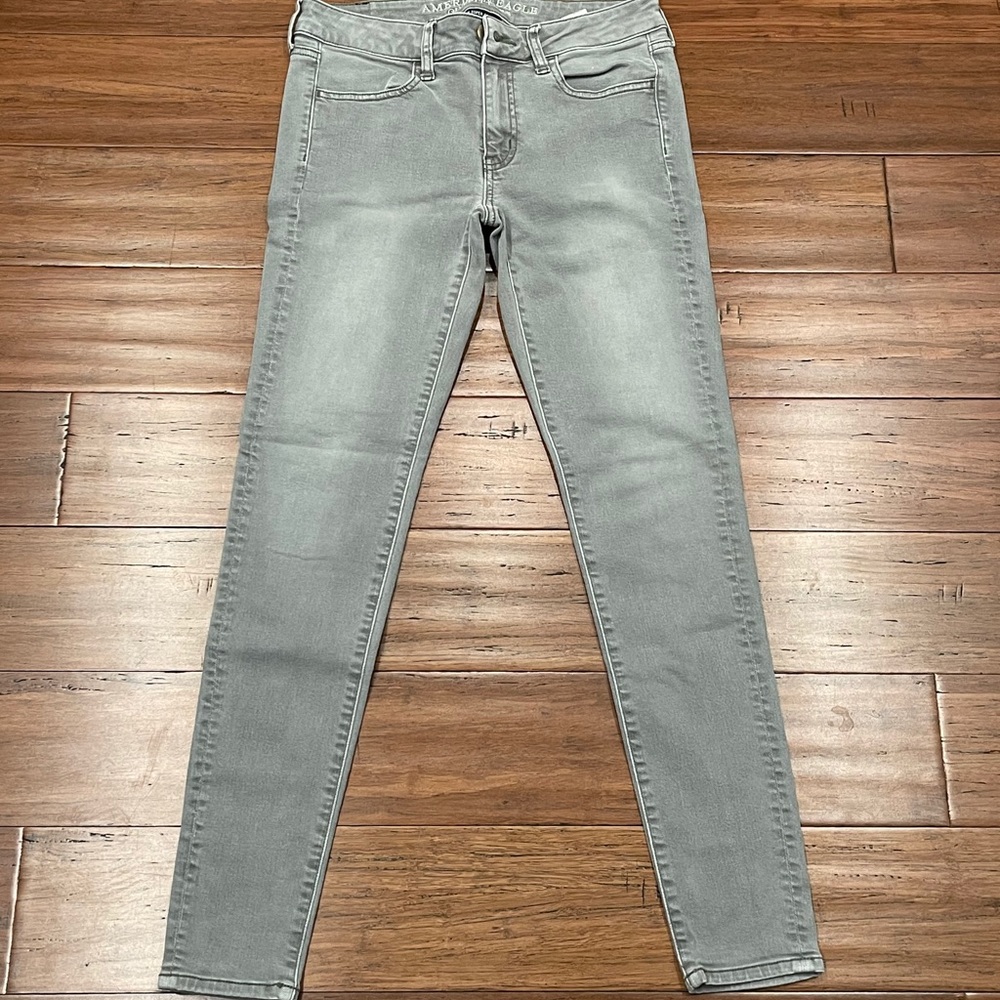 Size 4 American Eagle Jeans- Grey